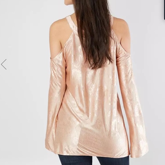 BKE Boutique Satin cold shoulder top size Medium - Picture 14 of 16